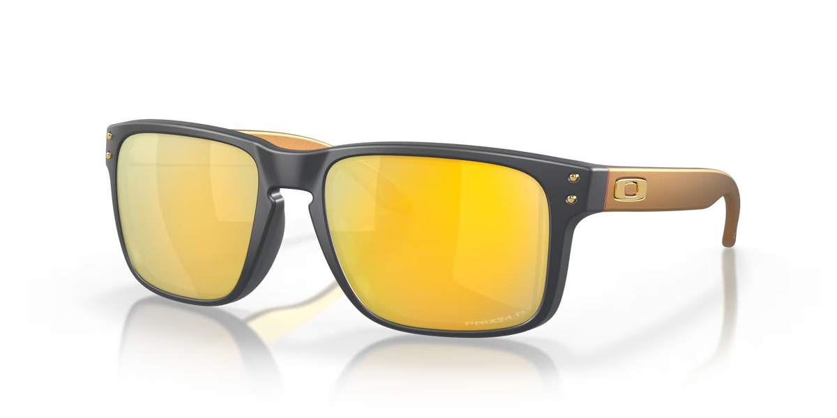 Features & technology
Prizm 24K Polarized
Light Transmission: 11%
Light Conditions: Bright Light
Base Lens Color: Bronze
Lens category: 3

Frame
Frame color: Matte Carbon
Frame material: O Matter™
Frame shape: SQUARE